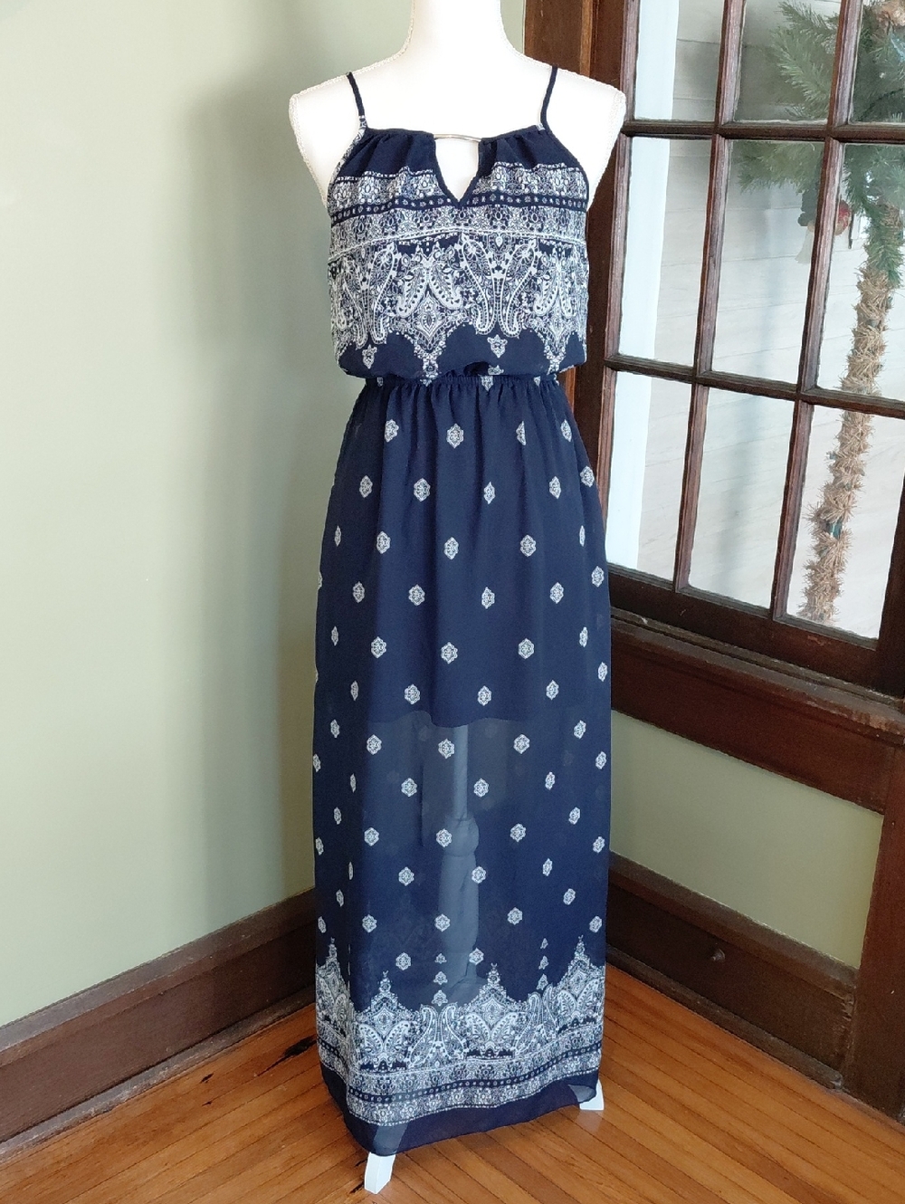 Rue21 Navy & White Printed Spaghetti-Strap Maxi Dress